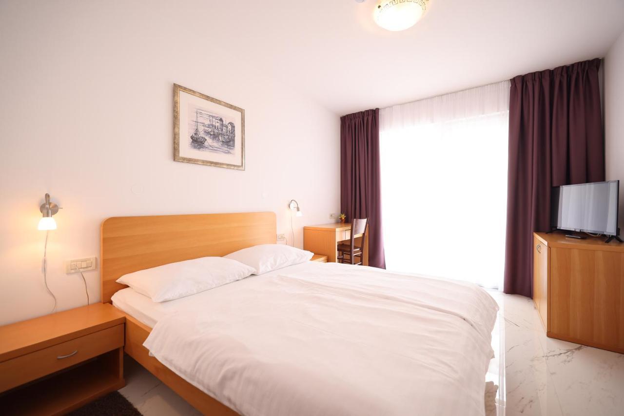 Depadansa Hotel Lucija*** Posedarje Zewnętrze zdjęcie
