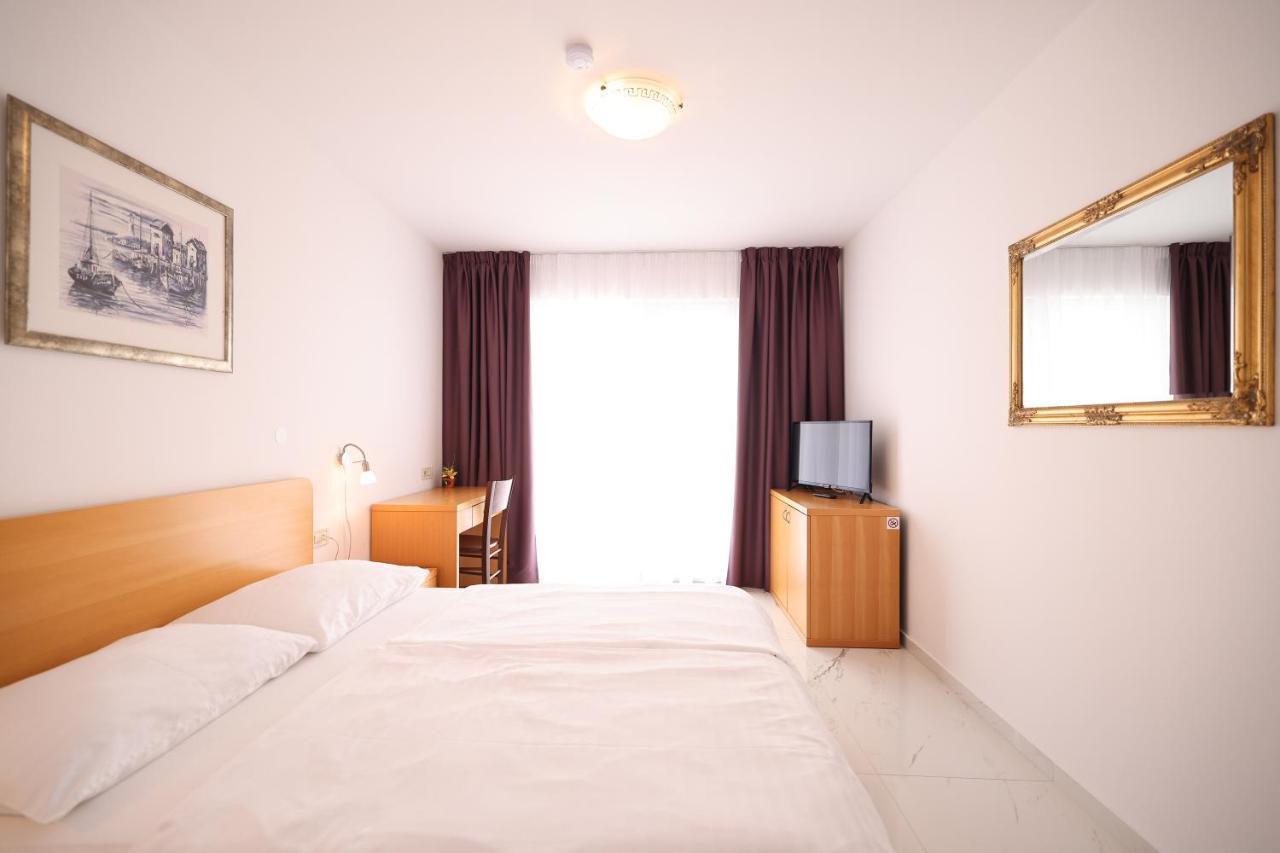 Depadansa Hotel Lucija*** Posedarje Zewnętrze zdjęcie