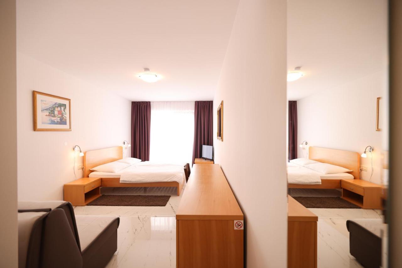 Depadansa Hotel Lucija*** Posedarje Zewnętrze zdjęcie