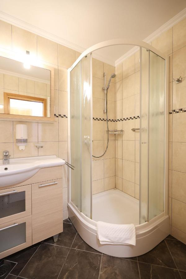 Depadansa Hotel Lucija*** Posedarje Zewnętrze zdjęcie